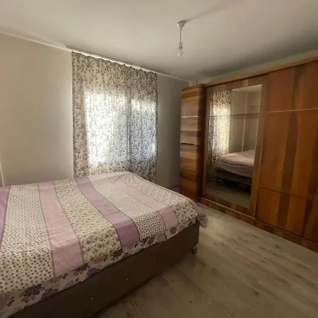 아파트 Furnished House For Rent In